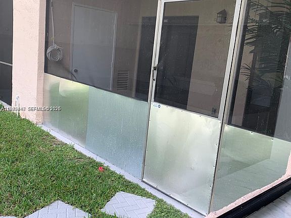 4th image of 1190 Washington Cir #1190C