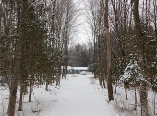 8866 Parker Hollow Rd, Barneveld, NY 13304