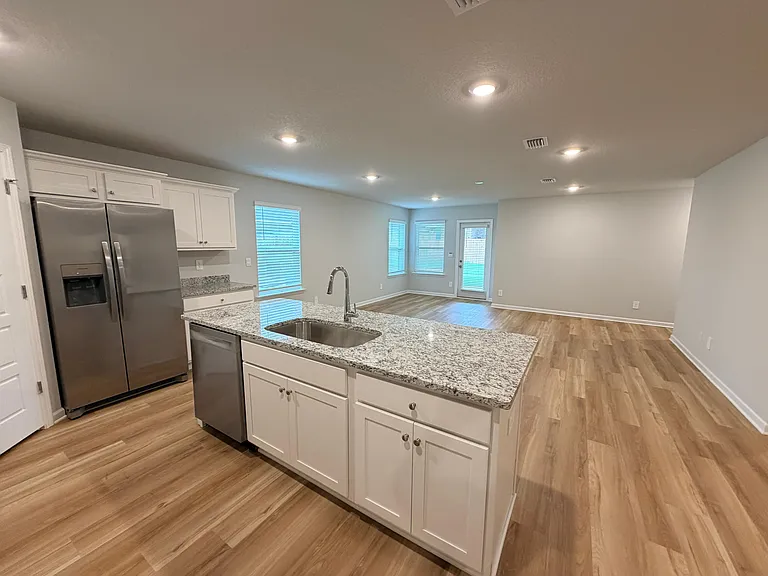 10555 Lowell St W — Photo 9