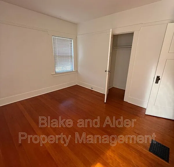 2825 NE 27th Ave — Photo 7