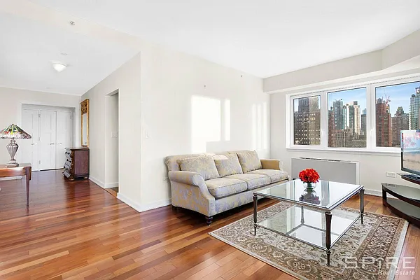 Rented by Spire Group | media 21