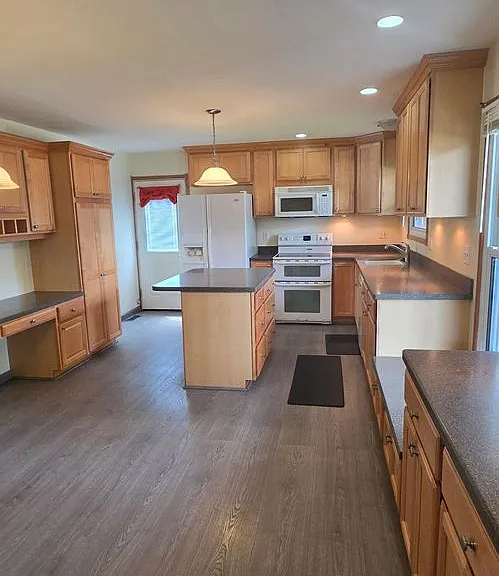 11864 Featherwood Dr — Photo 5
