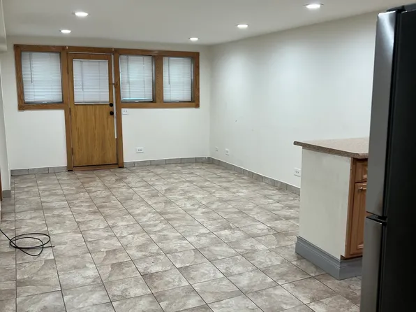 4434 S California Ave #Basement, Chicago, IL 60632