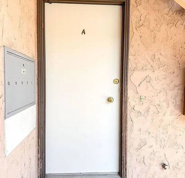 411 College Ave #A — Photo 3