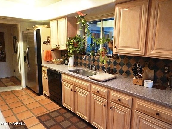 5th image of 5051 N Camino De La Cumbre