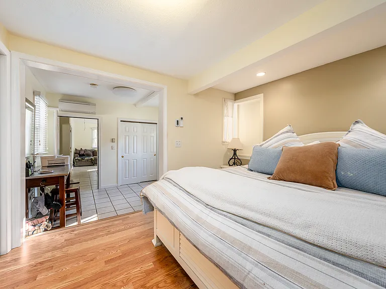 46 Edmar Rd — Photo 12
