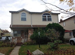 12815 235th St, Rosedale, NY 11422