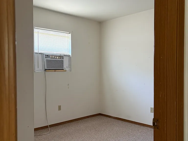 1006 E Griggs St #D — Photo 5