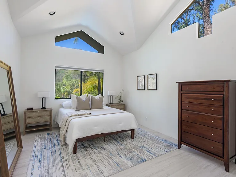 2891 Hidden Valley Ln — Photo 29