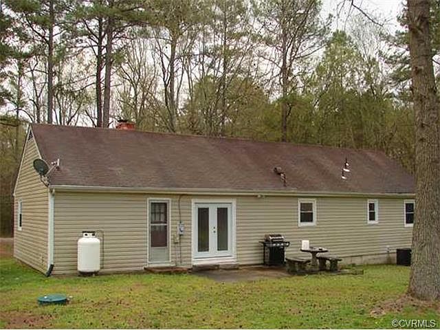 2nd image of 17512 Sandy Ford Rd