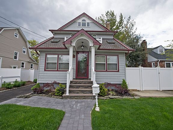 2nd image of 2530 Orange St
