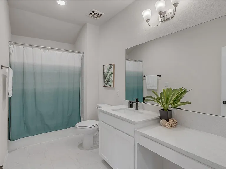 201 Bella Luna Way — Photo 27