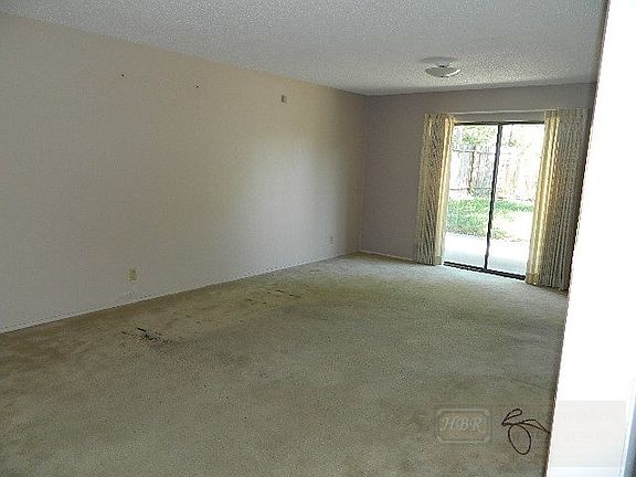 2nd image of 2720 Clifford St