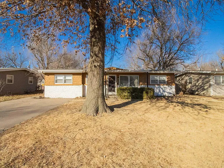 3808 West Westlawn