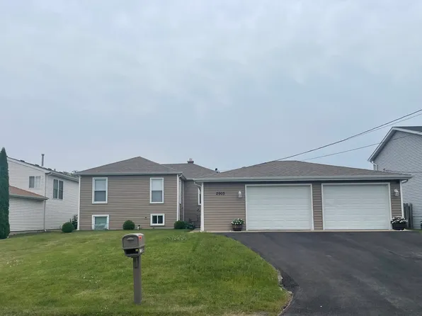 2903 W Nemesis Ave, Waukegan, IL 60087