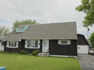 410 Hampshire Dr, Hoyt Lakes, MN 55750