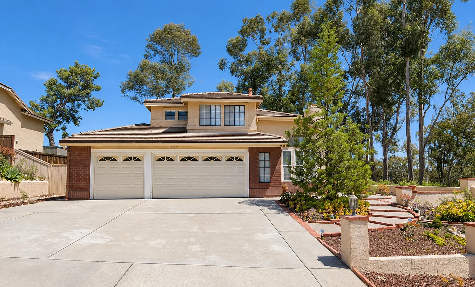 Scripps Ranch - Two Story Home - 3 Car Garage — Photo 1