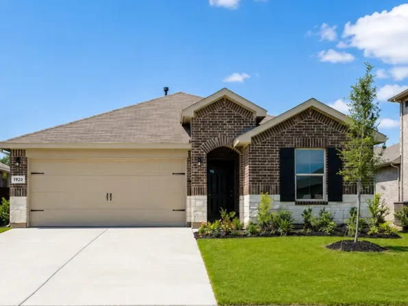1920 Cherokee Ln, Cleburne, TX 76033