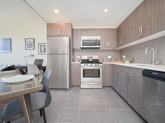 4th image of 12-15 Broadway #275