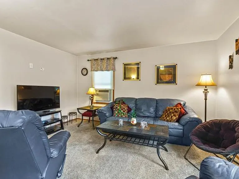 7321 Ideal Ave #C — Photo 4