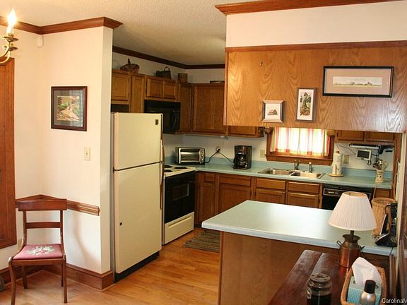 4th image of 706 Colby Cir #7