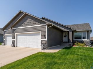 4036 S Appollonia Ct, Sioux Falls, SD 57110