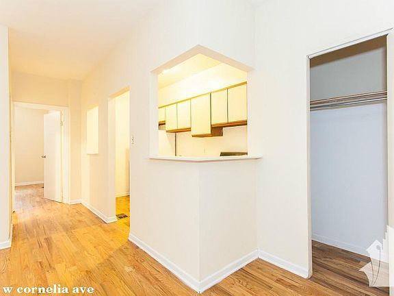 5th image of 654 W Cornelia Ave #122