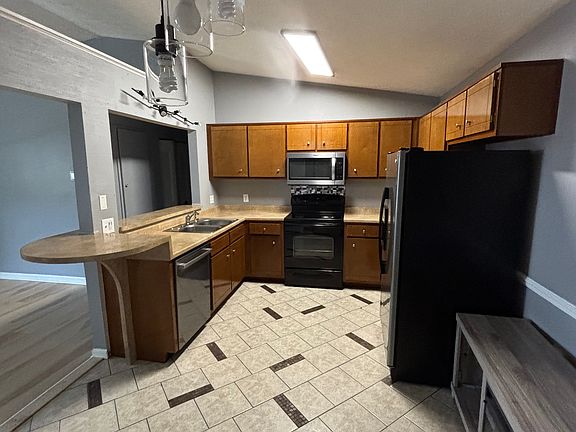 4th image of 6311 Milgen Rd #1