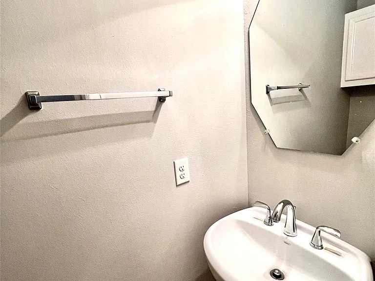 3731 Main Poplar Dr — Photo 33