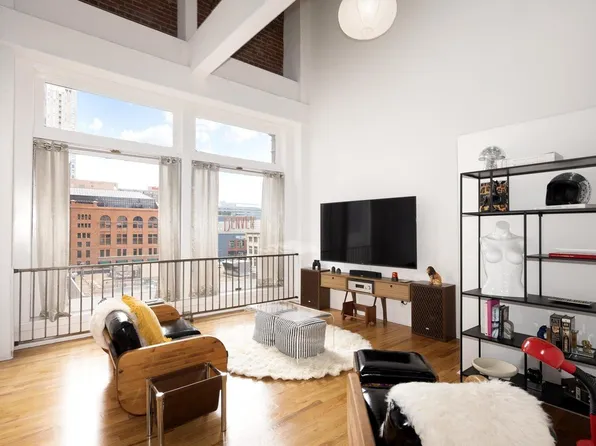 1617 California St #5B, Denver, CO 80202