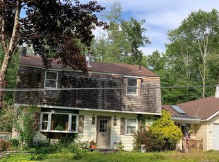 8 Cross St, Forestburgh, NY