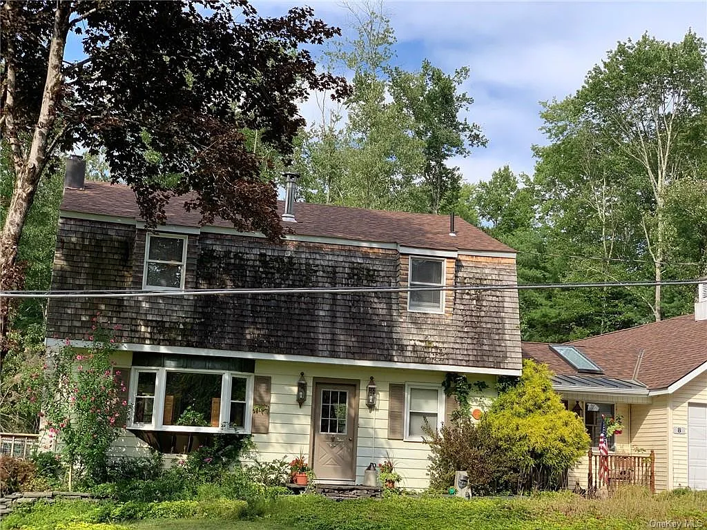 8 Cross St photo 1
