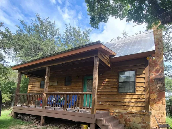 1382 N River Road, Lampasas, TX 76550