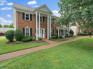 8954 Sawyer Brown Rd, Nashville, TN 37221