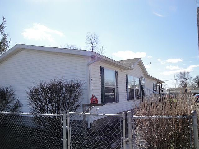 1st image of 10813 Main St