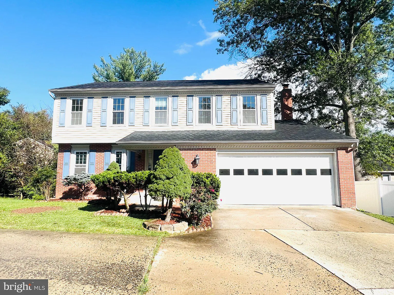 4 bed, 3.5 bath, 2613 sqft, $3,200 — Photo 1