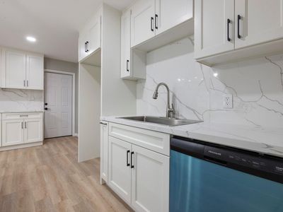 2423 W Swain Rd, Stockton, CA, 95207