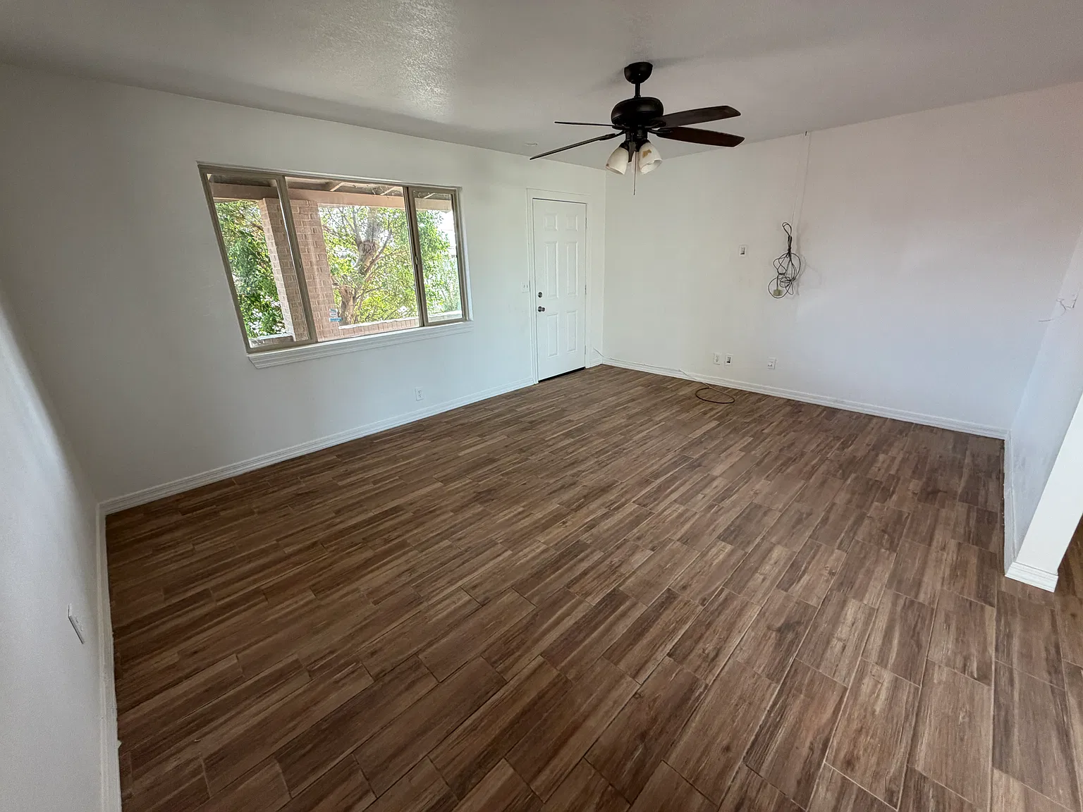 3056 W Larkspur Dr — Photo 4