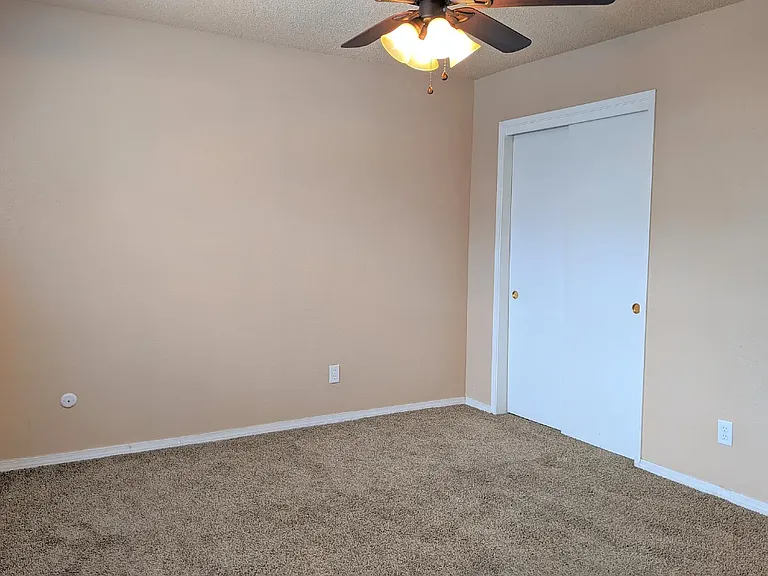 345 E Encore Dr — Photo 11