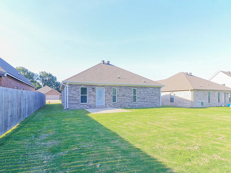 4717 Edgemont Dr — Photo 30