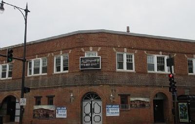 4th image of 5101 W Montrose Ave