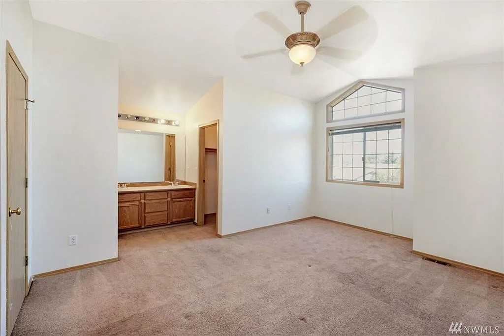 3 bed, 2.5 bath, 1680 sqft, $2,700 — Photo 4