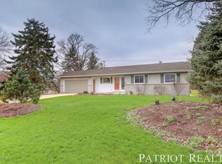 675 Forest Hill Ave SE, Grand Rapids, MI 49546