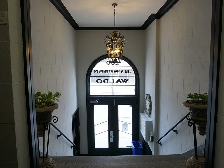 200 Laurier Ave E — Photo 3