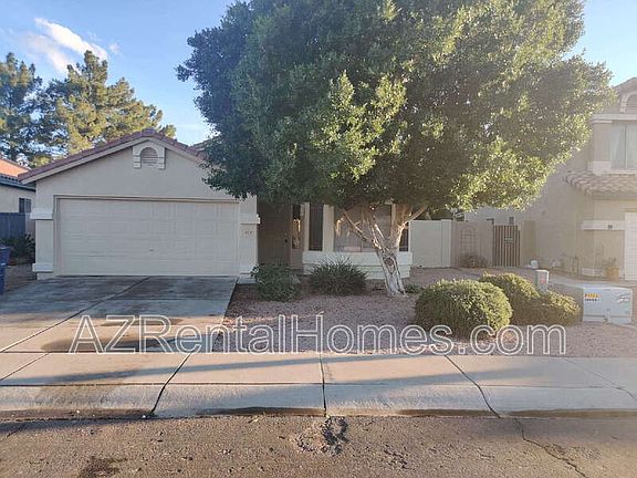 2nd image of 493 E Cantebria Dr