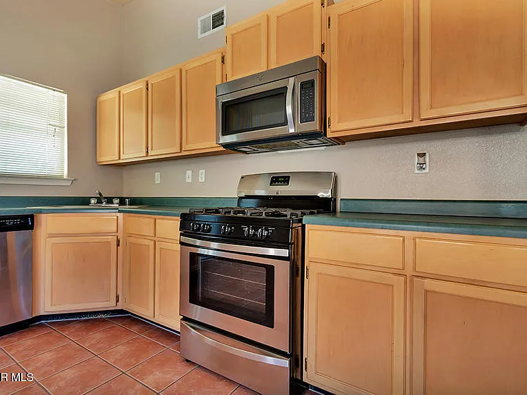 1417 Plaza Verde Dr — Photo 13