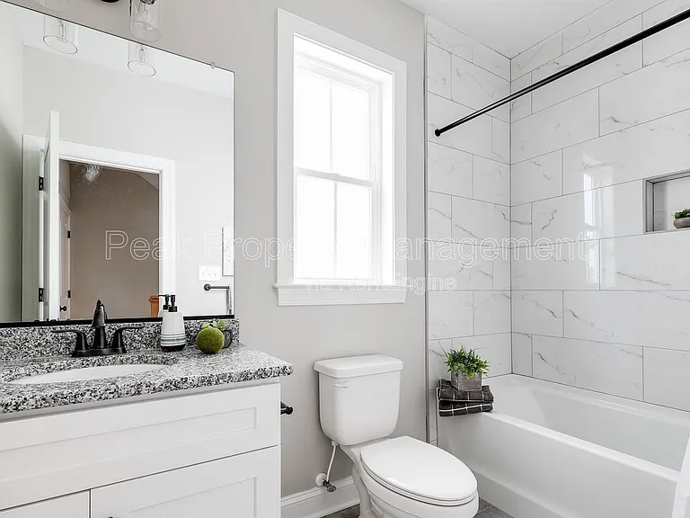 3204 Delaware Ave — Photo 18