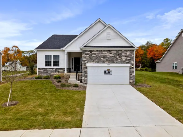 767 Francis Dr, Heath, OH 43056