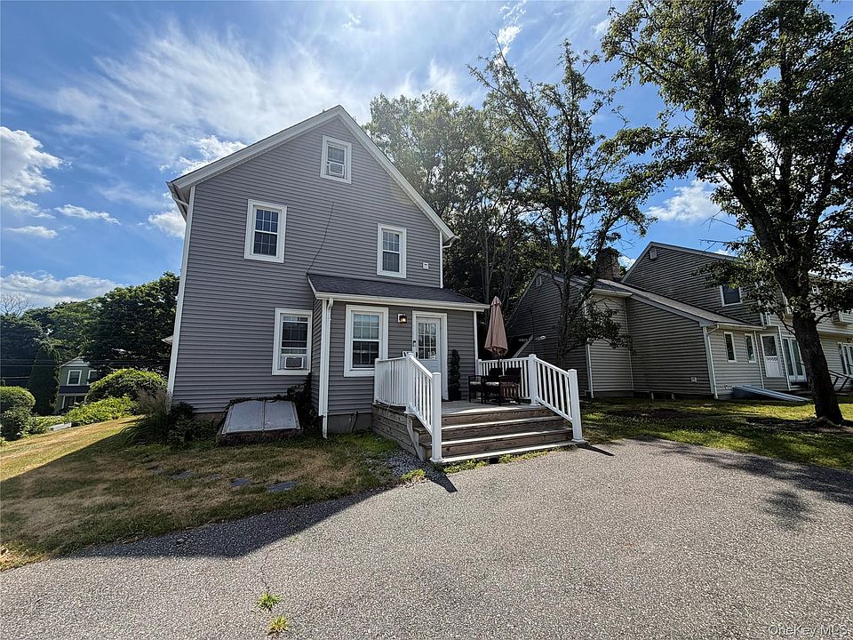 1st image of 31 Minetta Ct
