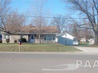 2030 N Main St, Canton, IL 61520